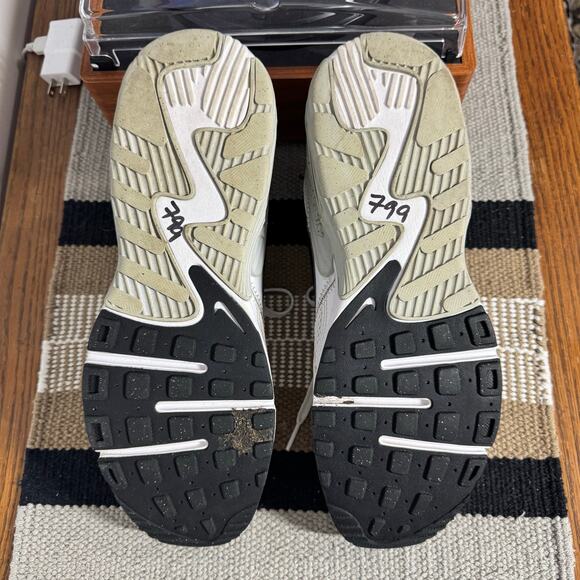 Nike Air Max Excee Sneaker Men 11.5 White Gray Black Swoosh Y2K Dadcore Casual - Picture 2 of 8